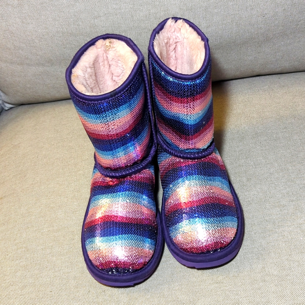 Girls UGG short sequin short boot